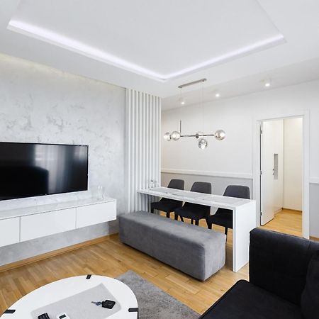 White Apartments เบลเกรด ภายนอก รูปภาพ